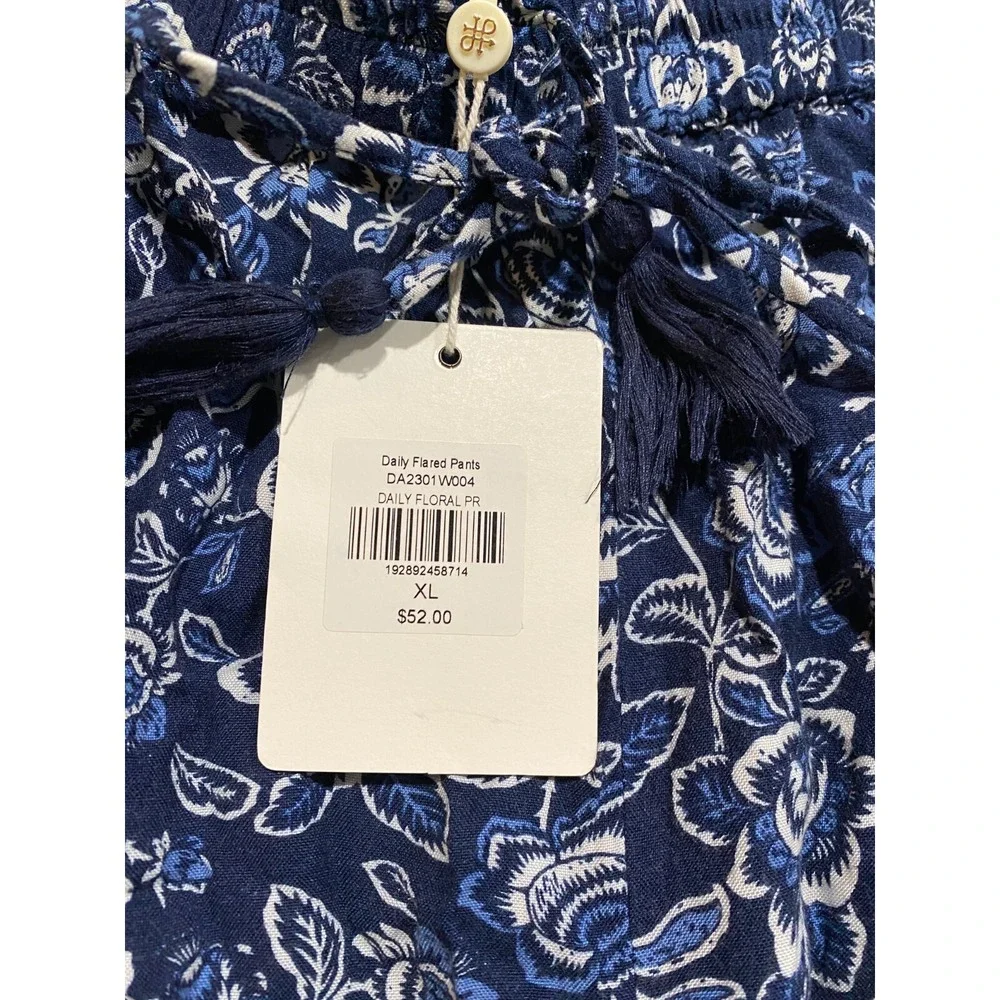 Down East Daily Flared Womens Flare Fall Floral Pants Size XL Blue Floral NWT!